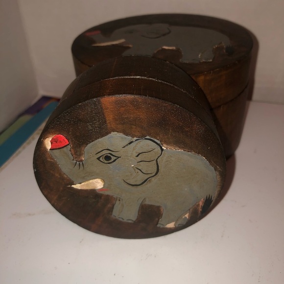 Vintage handcrafted Wooden Elephant Decor Boxes that fit inside of each other - Picture 5 of 9